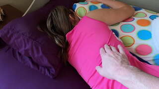 ���ந்தை பெறுகிறார் மாற்றான்மகள் வரை காலை அவரது பெரிய அடைப்பான்