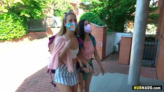 ���िली, Alexis जात आहेत fucked by Steve प्रश्न